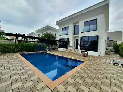 Luxury 5-Bedroom Villa for Rent in Jumeirah 3