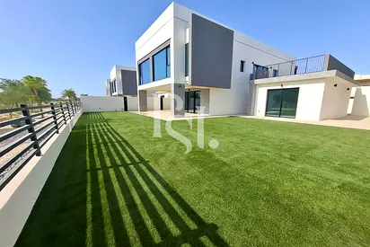 Single Row|Full Golf View|Ready to Move!