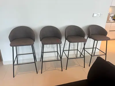 Bar stool