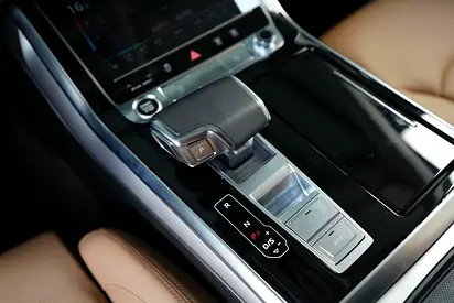 صورة مصغرة 14 لـ 2023 AUDI Q8