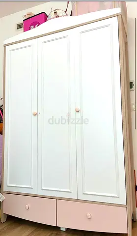 Wardrobe and vanity