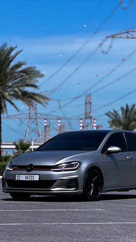2019 Volkswagen GOLF GTI — фото 2