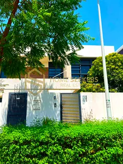 Close the gardens and Community gate | Vacant Now