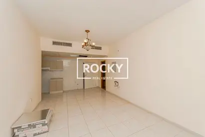 1 BR with Pool, Gym, Sauna in Bur Dubai