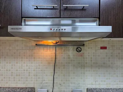 Kitchen Hood, like new, under warranty, with original invoice