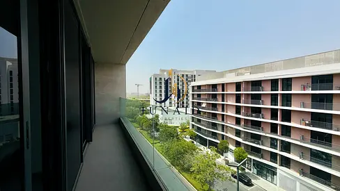 OPEN VIEW//-READY TO MOVE//-WITH BALCONY:/-