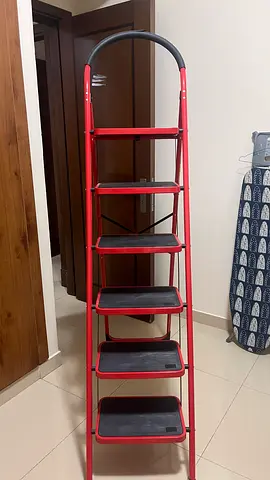 Red 6-step Folding Ladder / Step Stool - Good Condition