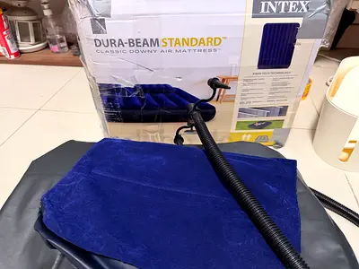 Intex Airbed