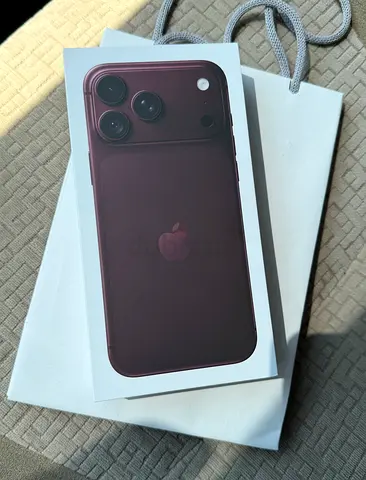 ¡Phone 18 Pro Max 512GB Burgundy