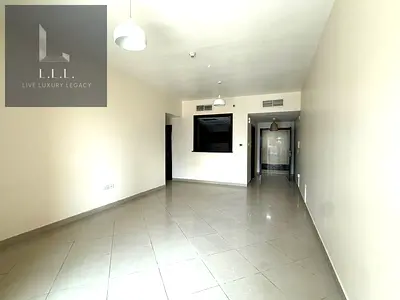High-Floor 3BR+M | Downtown View | Vacant