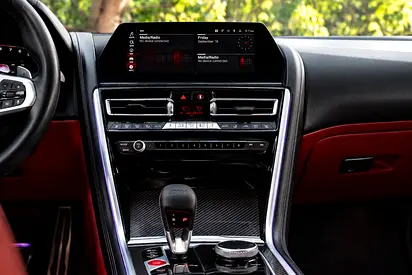 صورة 6 لـ 2020 BMW M8