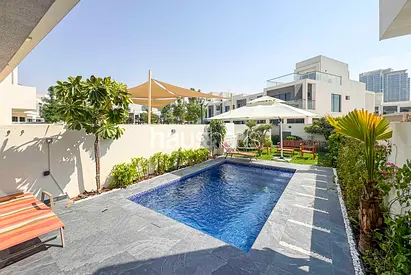Large Plot | Private Pool | Golf Community