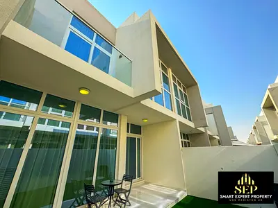3BR Villa | Vardon | Balcony | Community View