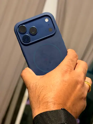 iPhone 17 Pro Max 256 GB Blue Good Condition