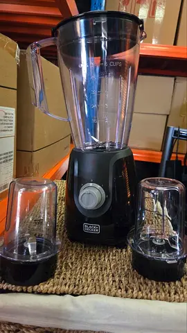 Countertop Blender with Coffee and Spice Grinder