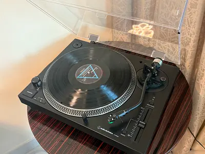 Turntable