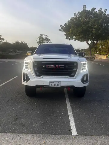 GMC Sierra AT4 – Excellent Condition | Low Mileage | Under Warranty