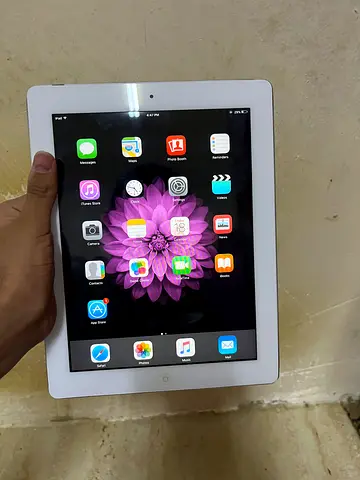 Apple iPad with Retina Display Silver