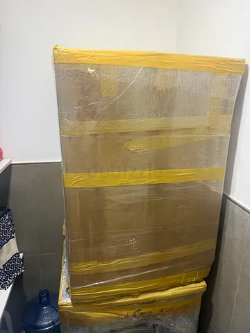 Hisense Freestanding Dishwasher - Silver (Like New), 1 year old, still wrapped from house move.