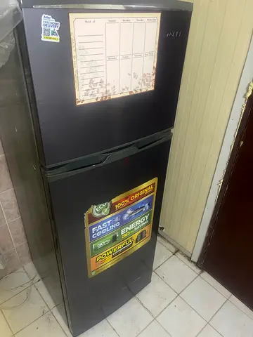 Top Freezer Refrigerator - 2 Door, Good Condition