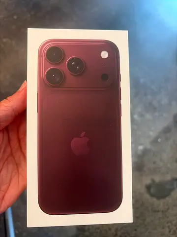 iPhone 18 pro 512gb burgundy