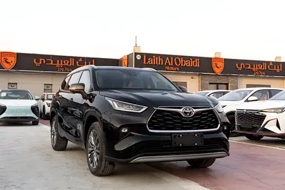 Toyota Highlander Limited E-FOUR | 2026 | Chinese Specs | 2.5L HEV | AWD | Black | export