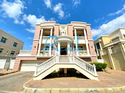 Premium Finishes | Spacious 5 BR Villa | Hot Deal