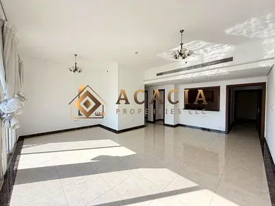 Spacious and Bright 2 Bed I 3 Balconies I Vacant