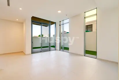 Single Row | Vacant | Mortgage Eligible