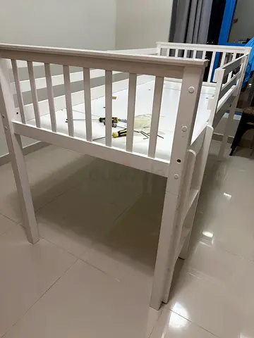 White wooden baby crib / cot in good condition