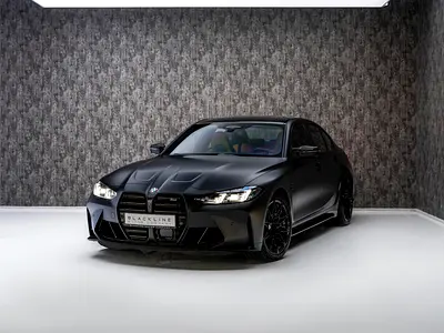 BUY NOW, PAY 2027 | THE BLACKLINE STANDARD | October 2028 Warranty + Service, GCC, Low KMs