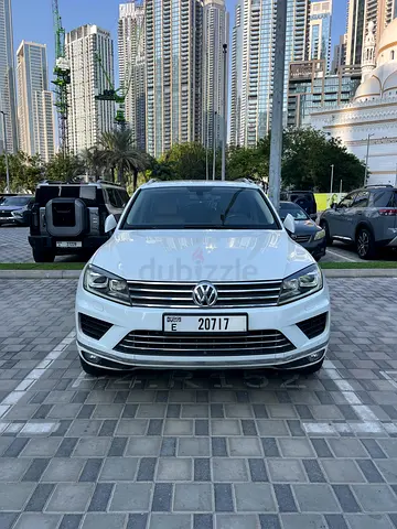 2015 Volkswagen Touareg SE | GCC Specs