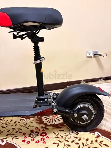 Electric scooter with seat - rear wheel & suspension included