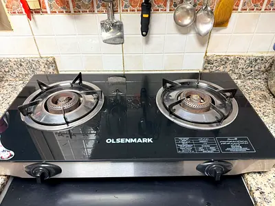 Olsenmark 2-Burner Glass Top Gas Stove - Good Working Condition
