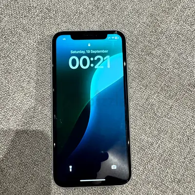 iPhone XR 64GB - battery 85% in good working condition & never opened — unlocked - Physical & E-SIM.