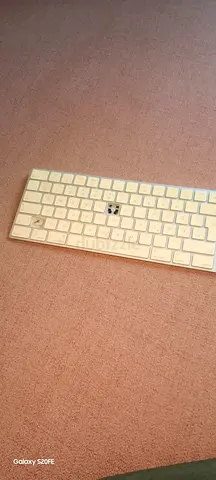Apple Wireless Keyboard (white) — used, good condition