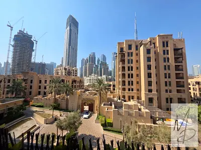 BURJ KHALIFA AND DOWNTOWN SKYLINE VIEW / UNFURNISHED / PRIME LOCATION
