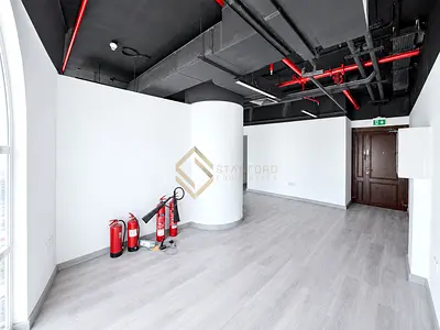 Multiple Glass Cabins | 1,808 sqft | Corner Office