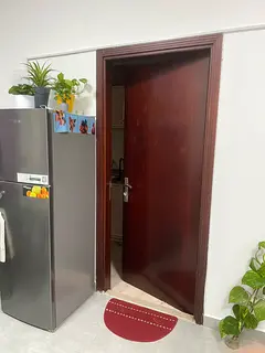 Executive Male Bachelor Bed Space near Ghubaiba Metro in a studio flat - Rent & DEWA separate