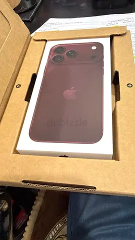 Brand new sealed Apple iPhone 18 Pro Max 512 gb (burgundy) in box