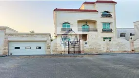 PRIVATE ENTRANCE- POOL - PRIME LOCATION
