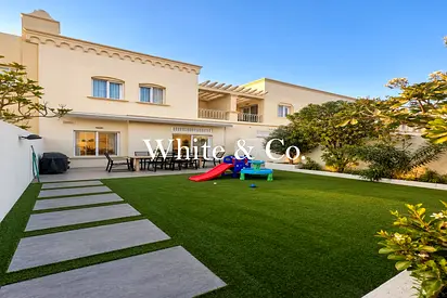Full Open-Plan Upgrade | Private | 2 bed
