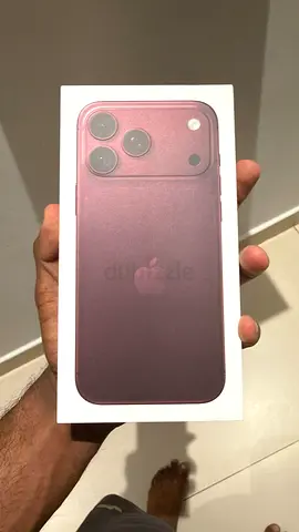 Brand new sealed iPhone 18 Pro max burgundy in box 512