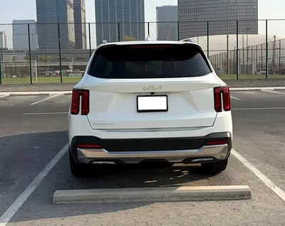 2024 KIA SORENTO photo 4