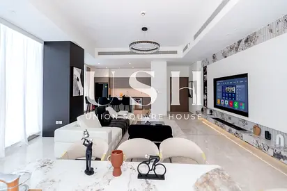Luxury 4BR+M Penthouse | Upgraded | Best Offer