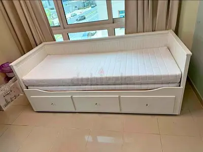Ikea hemnes day bed with mattress 2