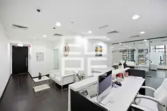 Fully Furnished | Bright Unit | Glass Partitions