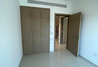 4 CHEQUES l BRIGHT 2 BEDROOM | MODERN INTERIORS