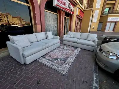 Excellent condition Crate&barrel Lounge deep sofa