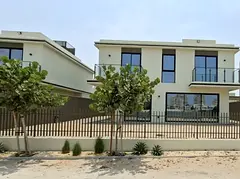 Direct Beachfront Corner Villa | 4 Ensuite + Maid | No Commission